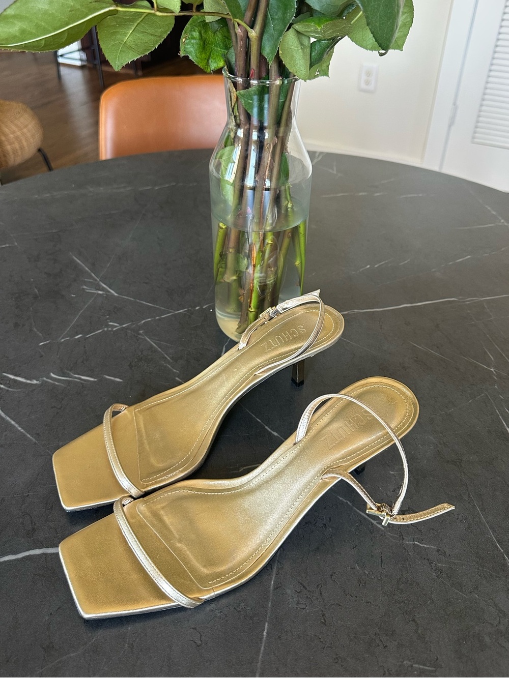 SCHUTZ kitten heel golden sandal 9.5